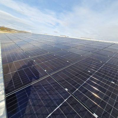 centrale-solaire-zest-auvergne-rhone-alpes-balan-ain-ja-solar-sungrow